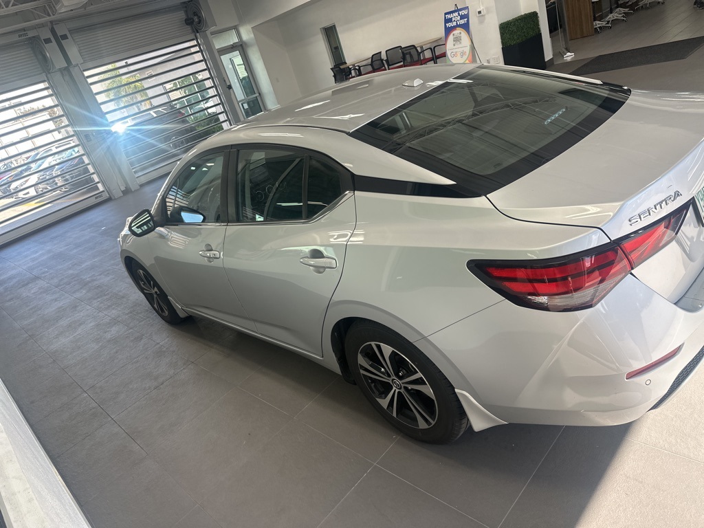 2021 Nissan Sentra SV photo 3