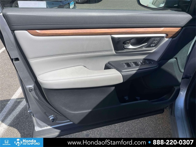 2022 Honda CR-V Hybrid Touring photo 14