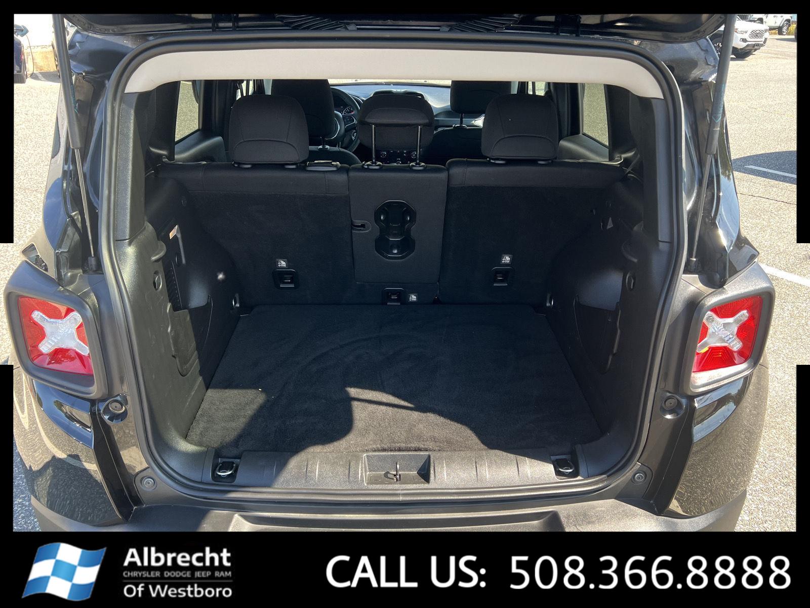 2022 Jeep Renegade Latitude photo 16