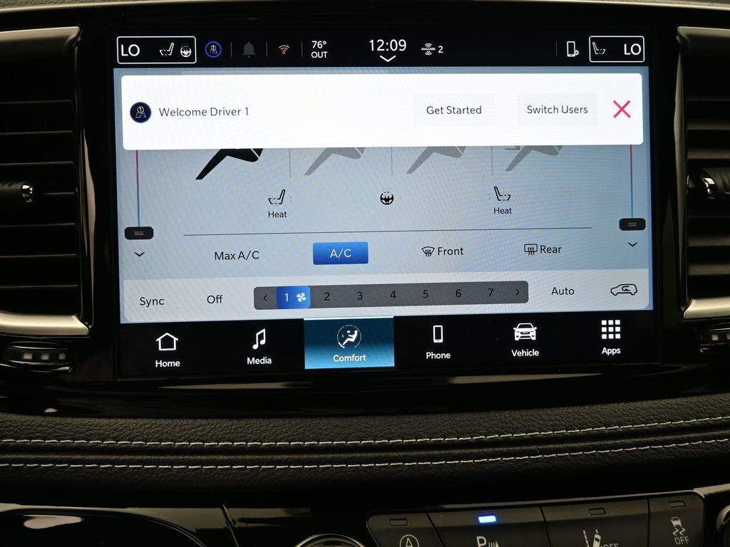 2026 Chrysler Pacifica photo 15