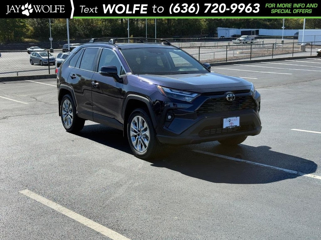 2025 Toyota RAV4 XLE Premium's photo