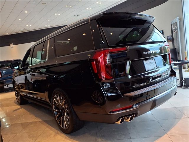 2025 Gmc Yukon XL Denali Ultimate photo 3