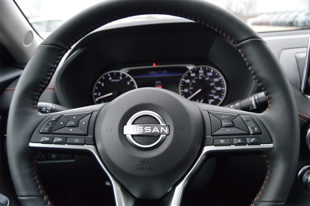 2025 Nissan Sentra SR photo 23