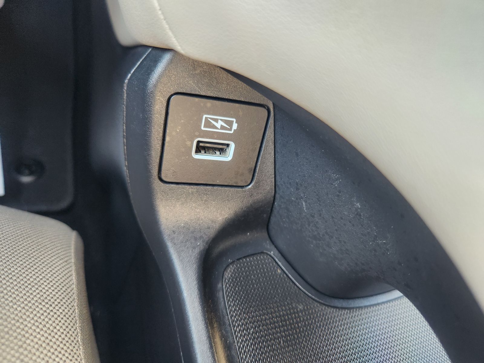 2023 Honda HR-V LX photo 25
