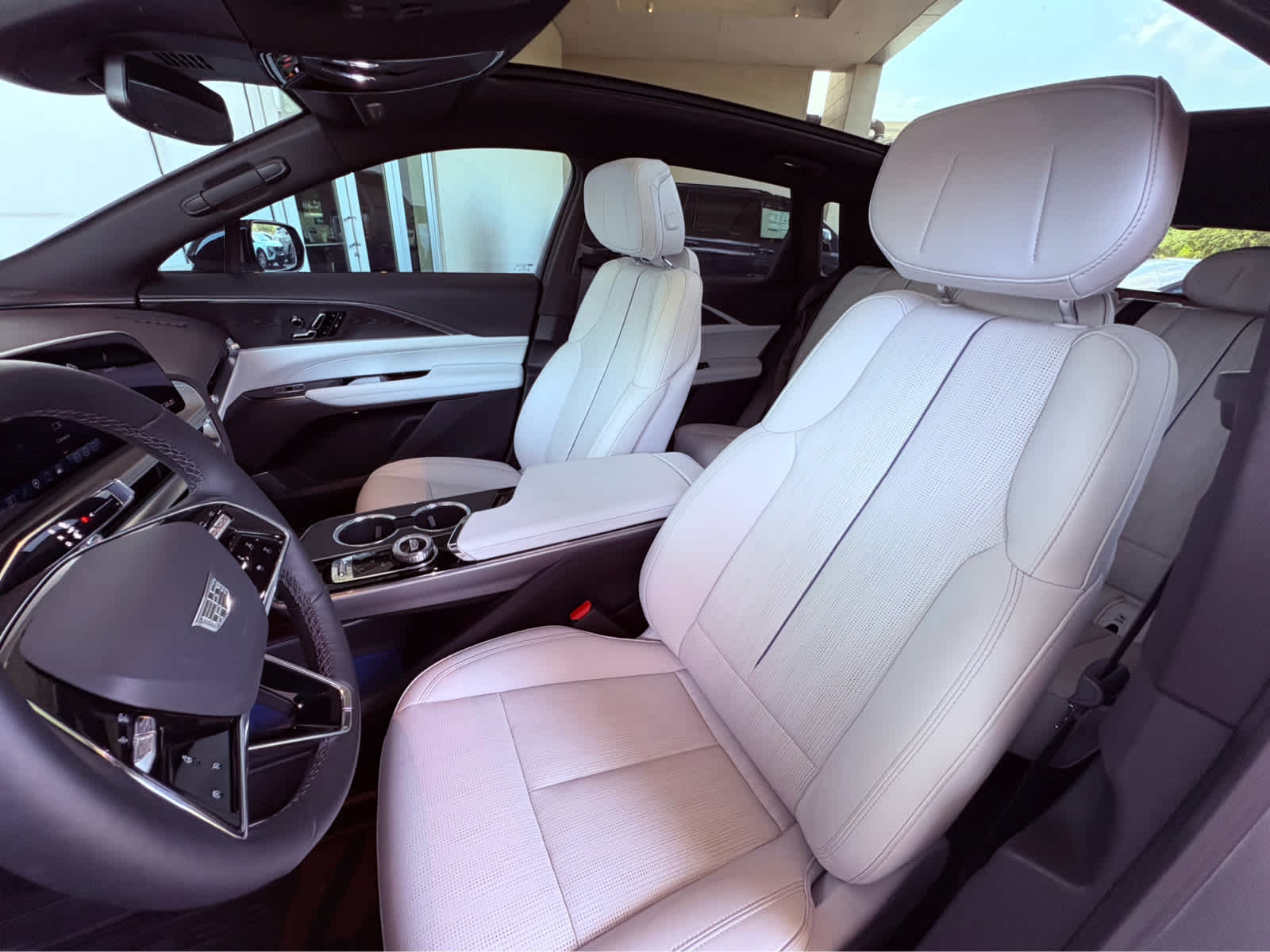 2025 Cadillac Lyriq Sport photo 16