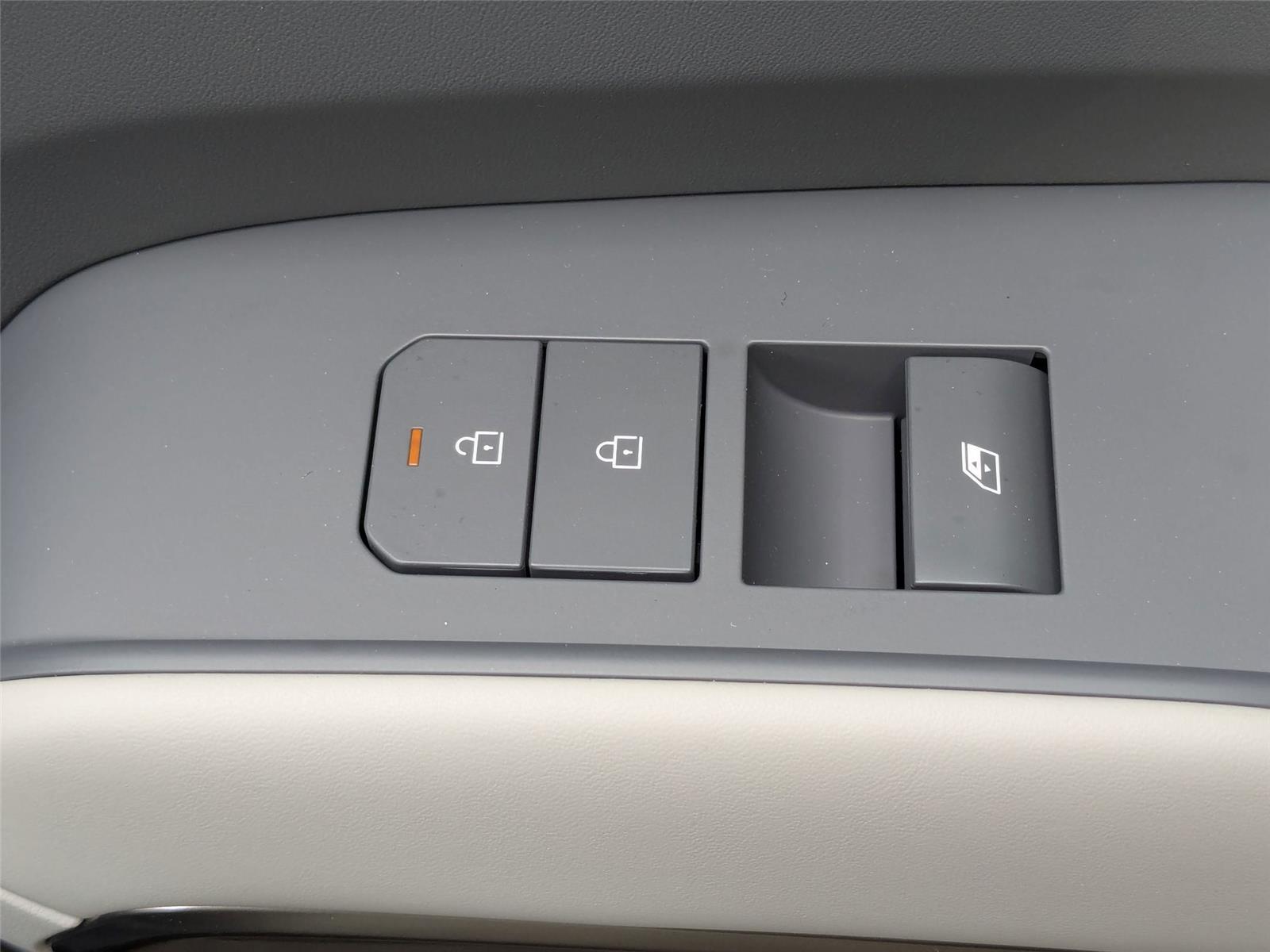 2026 Kia EV9 Wind photo 31