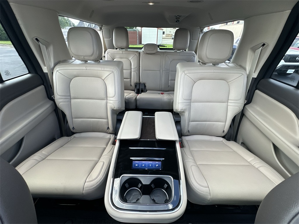 2024 Lincoln Navigator L Reserve photo 22