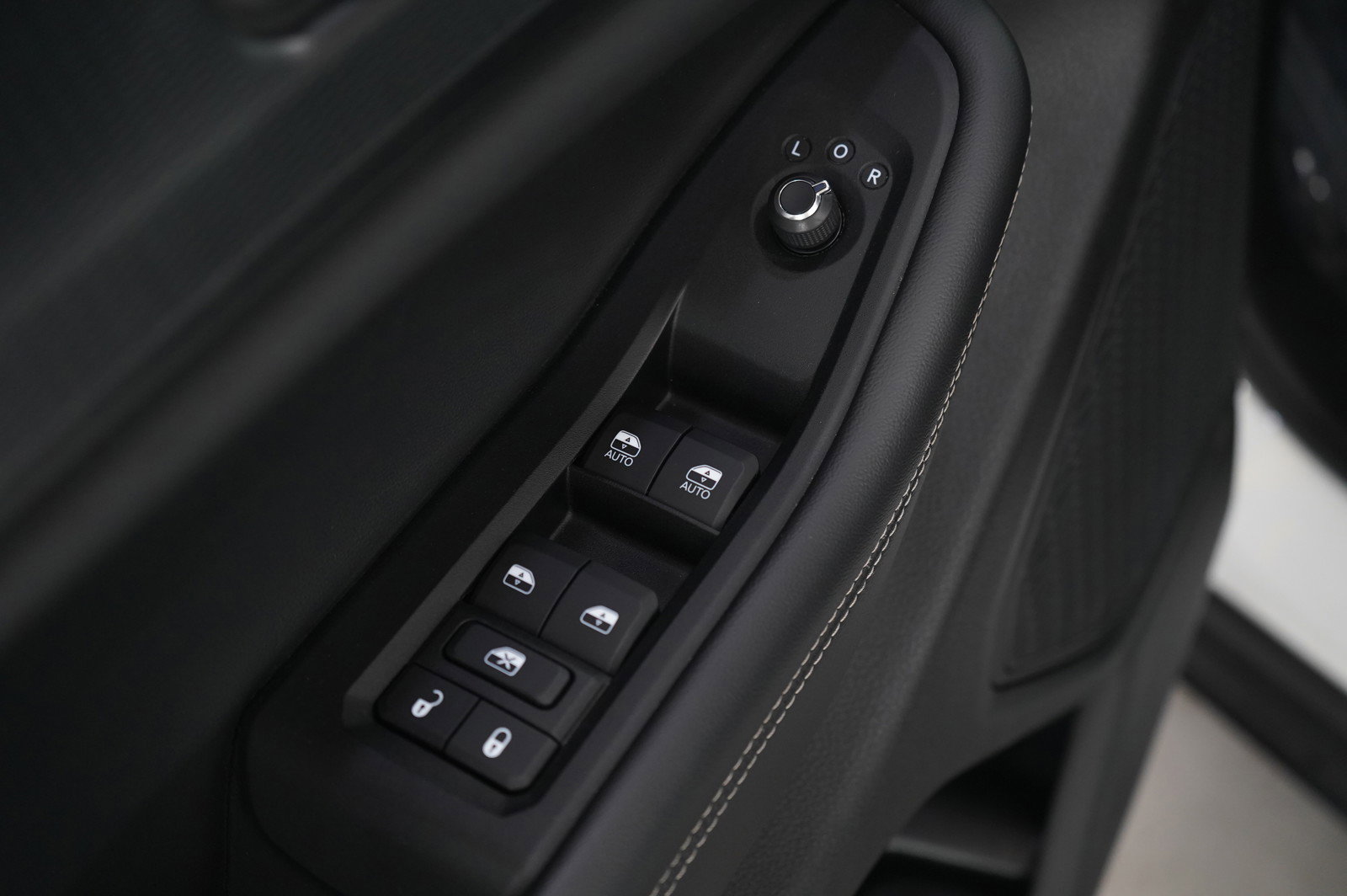 2023 Jeep Grand Cherokee Altitude photo 21