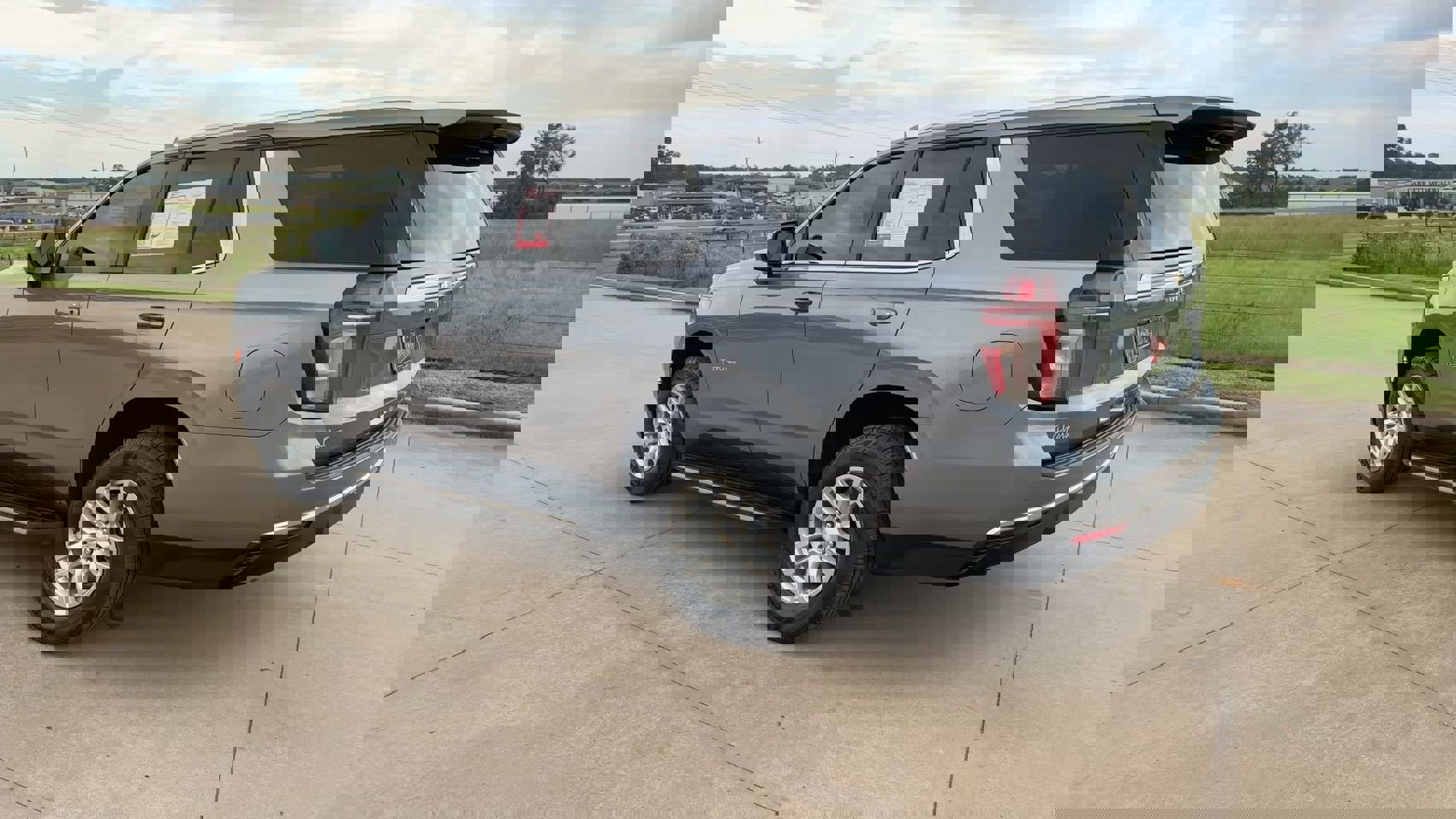 2022 Chevrolet Tahoe LT photo 7