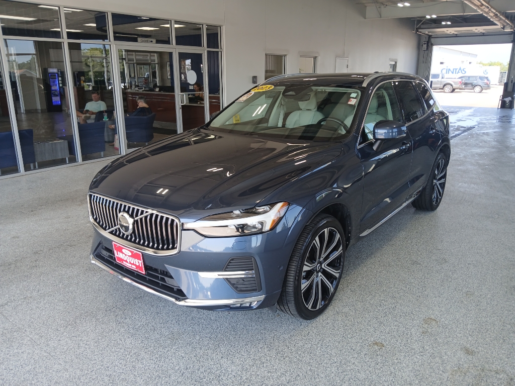 2023 Volvo XC60 Ultimate photo 4