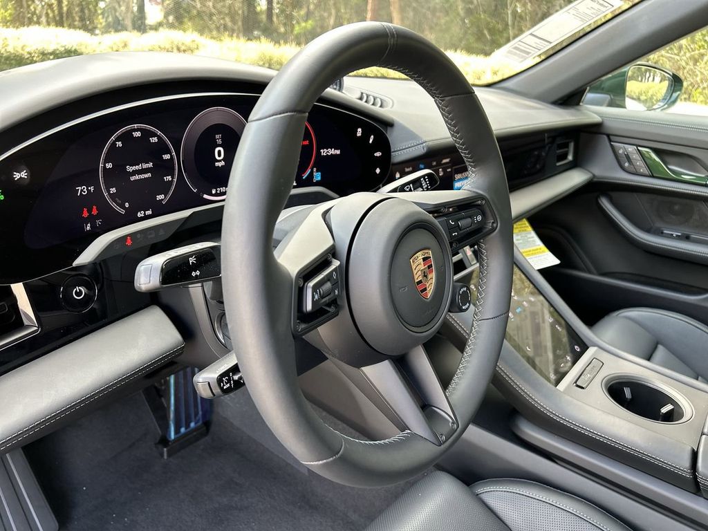 2025 Porsche Taycan Base photo 18