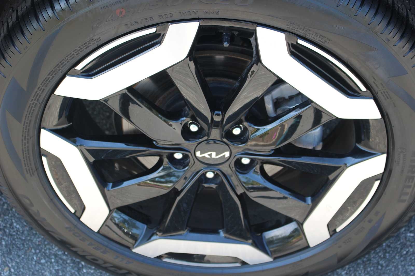 2023 Kia Telluride S photo 12