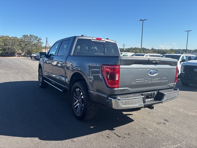 2023 Ford F-150 XLT photo 3