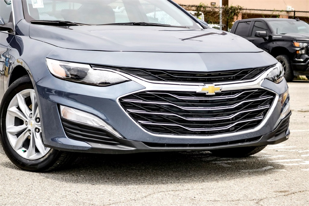 2025 Chevrolet Malibu 1LT photo 3