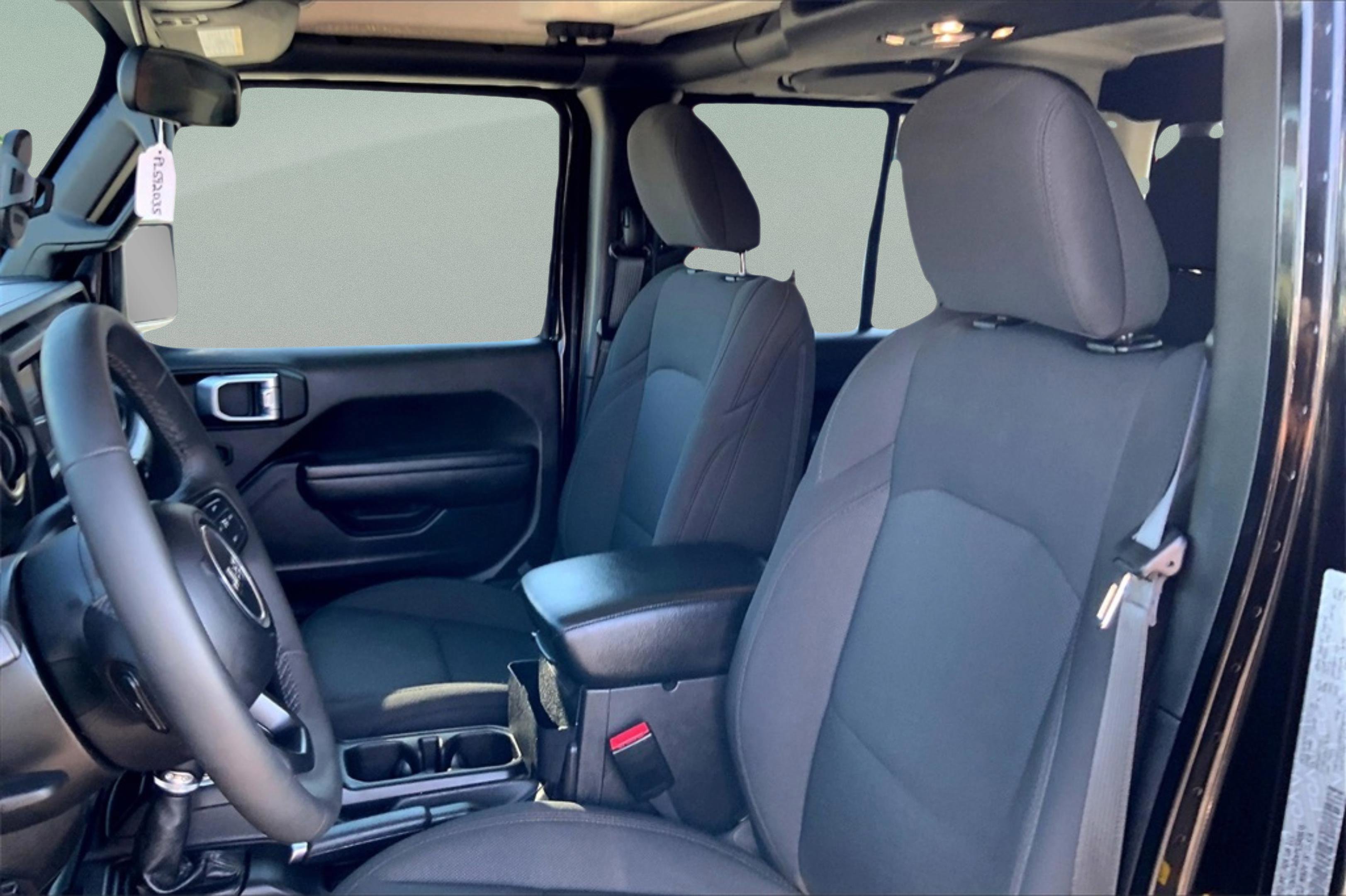2023 Jeep Gladiator Sport photo 24