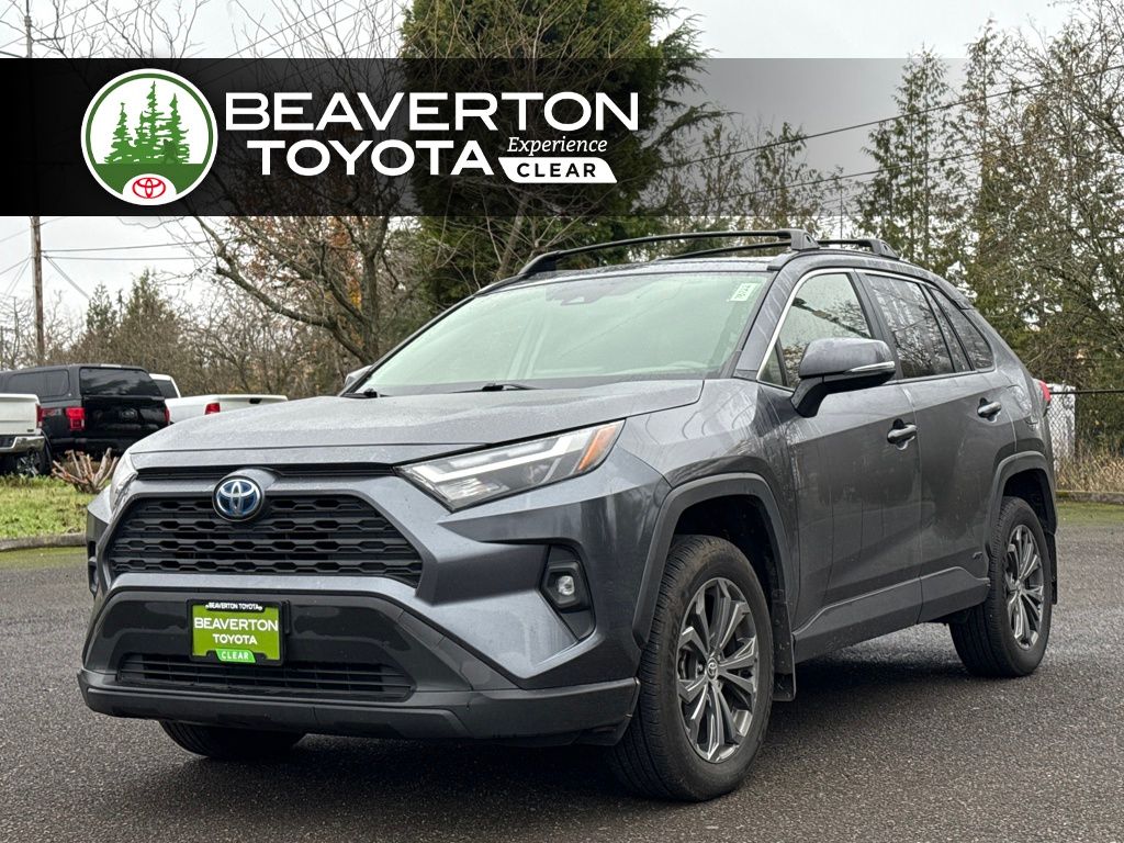 2022 Toyota RAV4 XLE Premium's photo