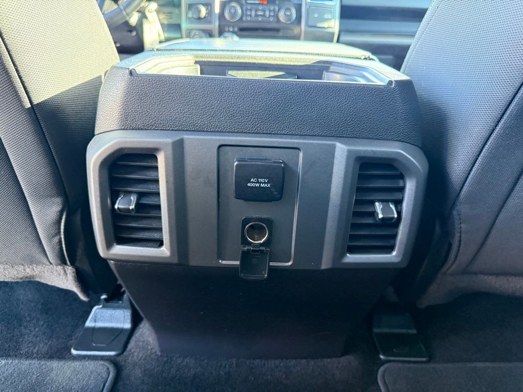 2016 Ford F-150 XLT photo 13