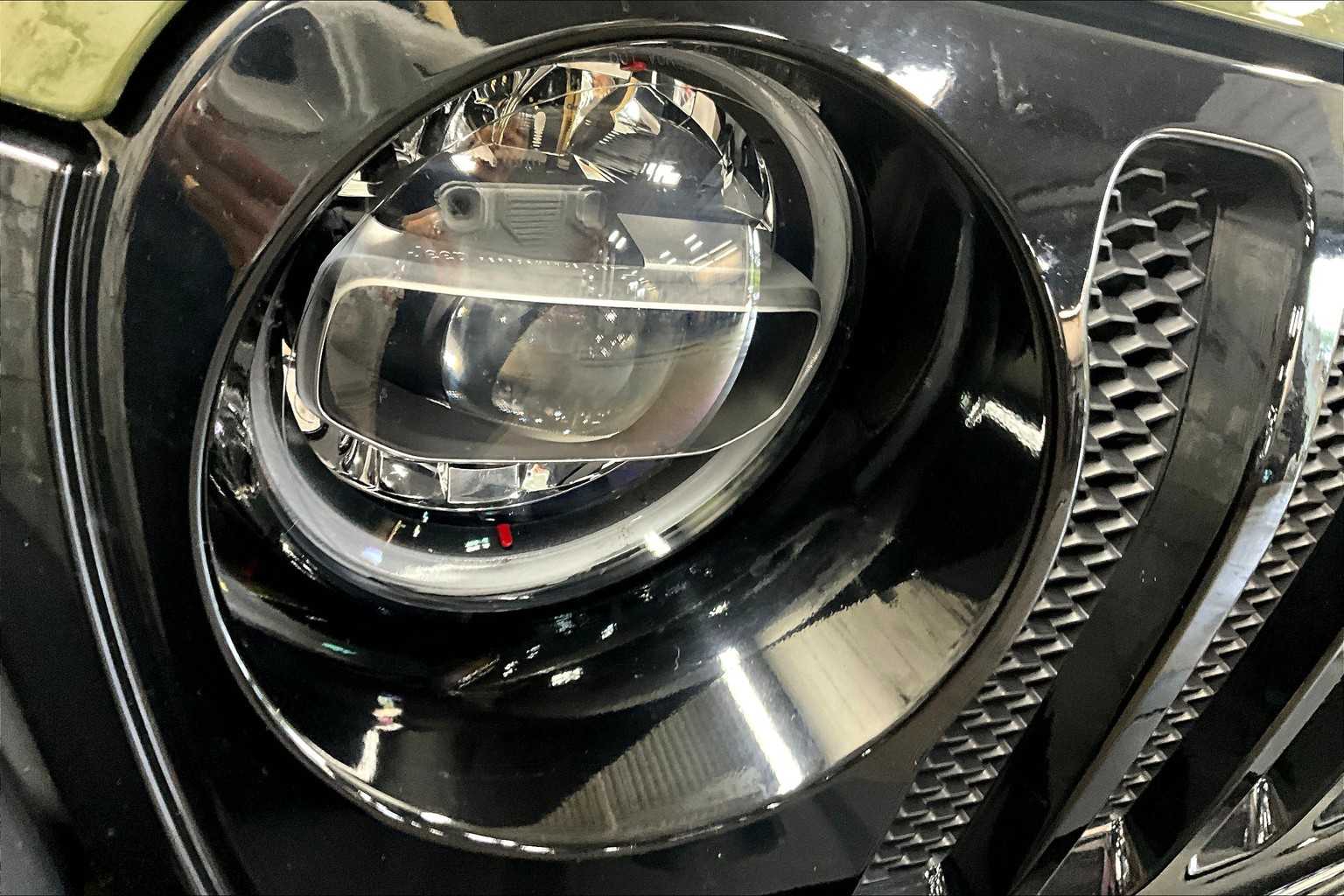 2021 Jeep Wrangler Willys photo 23
