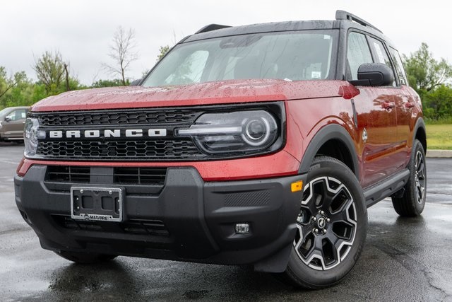 2025 Ford Bronco Sport Outer Banks's photo