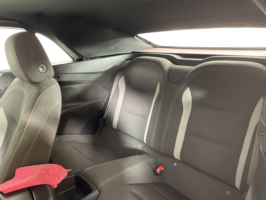 2020 Chevrolet Camaro 1LT photo 17
