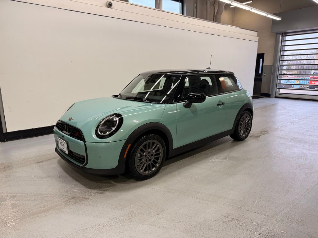 2026 MINI Hardtop 2 Door S's photo