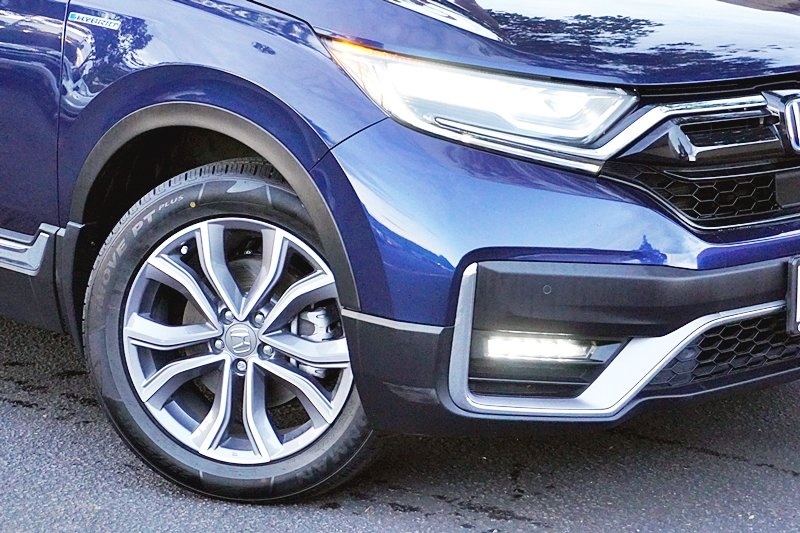 2022 Honda CR-V Hybrid Touring photo 3