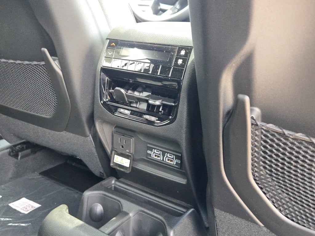 2025 Jeep Grand Cherokee Altitude X photo 11