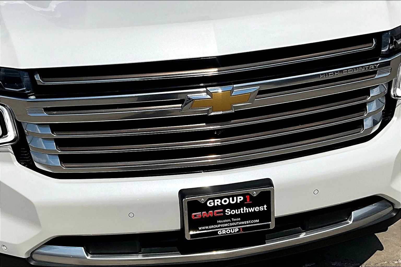 2023 Chevrolet Suburban High Country photo 28