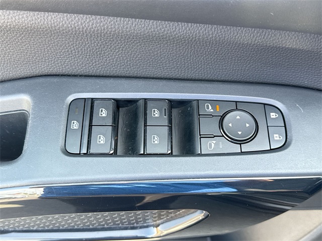 2024 Nissan Pathfinder SV photo 15