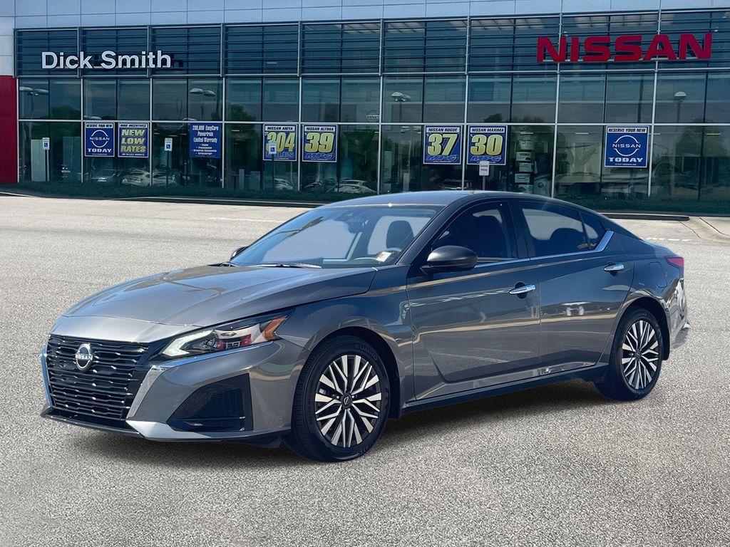 2024 Nissan Altima 2.5 SV photo 3