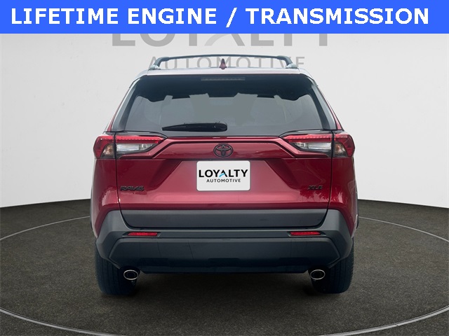 2023 Toyota RAV4 XLE Premium photo 4