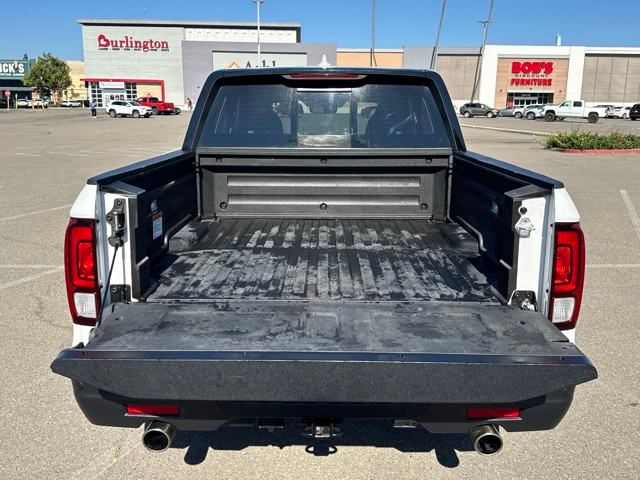 2023 Honda Ridgeline Black Edition photo 21