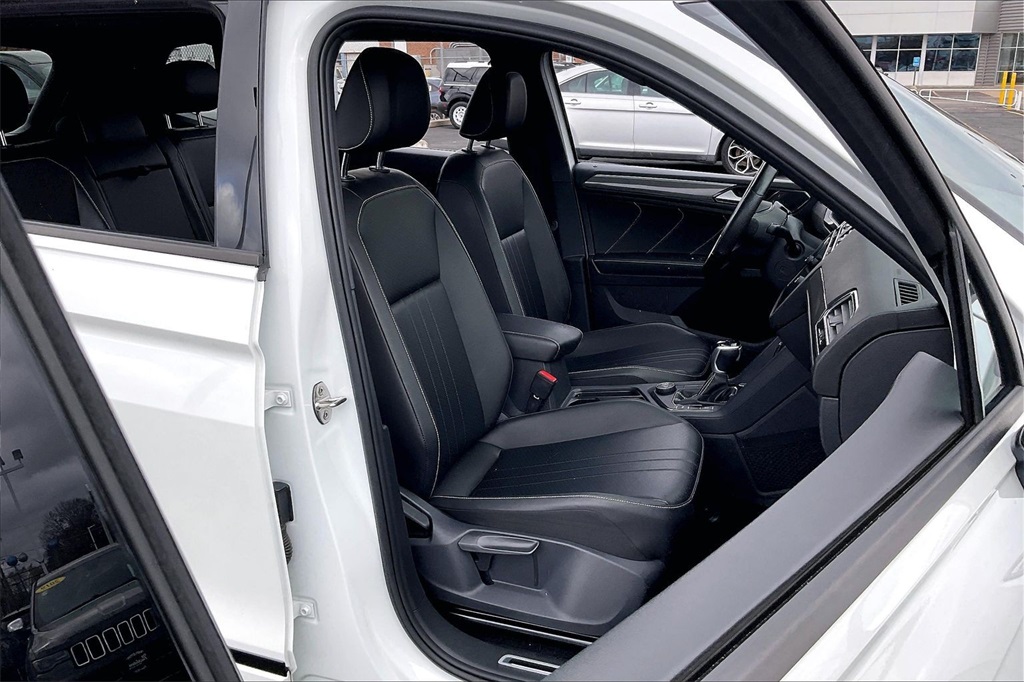 2022 VOLKSWAGEN TIGUAN - Image 5