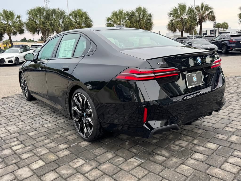 2026 Bmw 550e xDrive photo 10