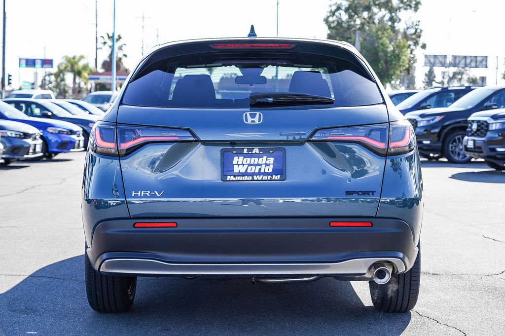 2025 Honda HR-V Sport photo 8