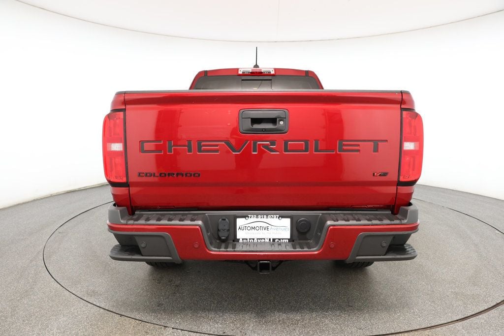 2022 Chevrolet Colorado LT photo 5