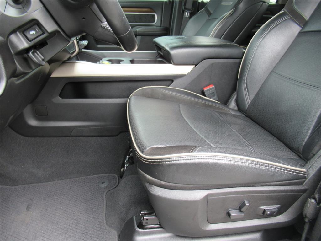 2024 Ram 2500 Laramie photo 15