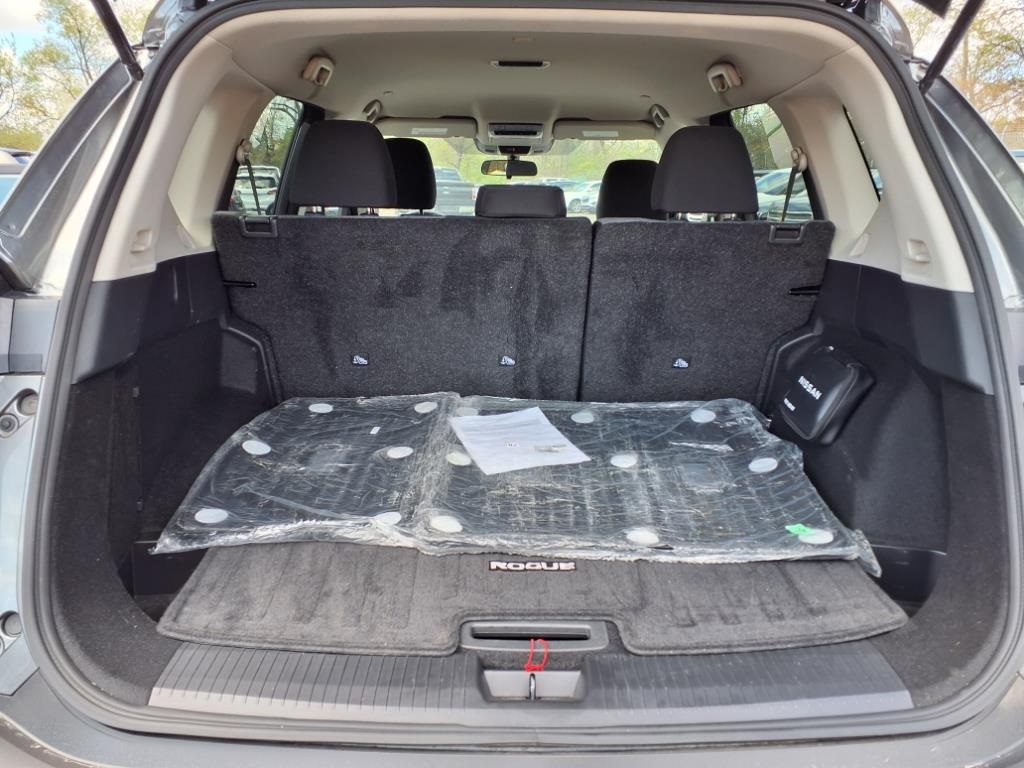 2023 Nissan Rogue SV AWD photo 10