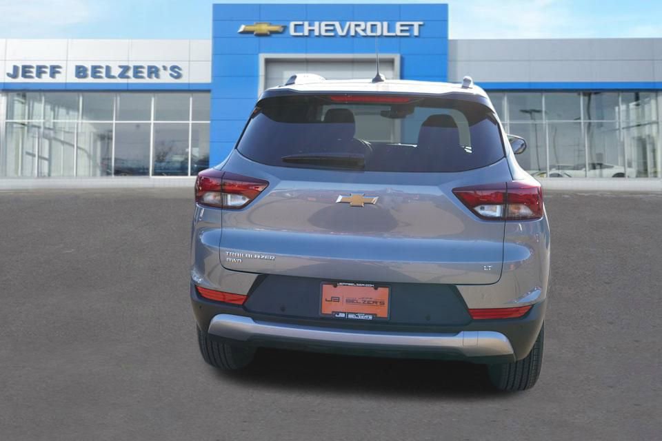 2026 Chevrolet Trailblazer LT photo 3