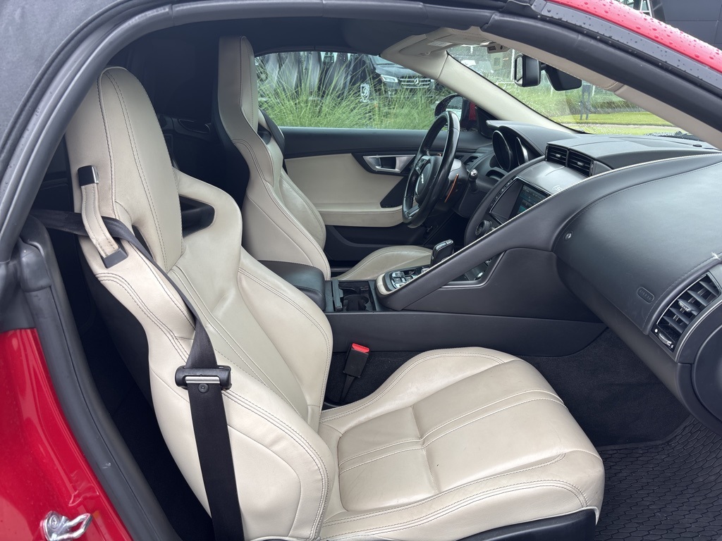2016 Jaguar F-TYPE S photo 38