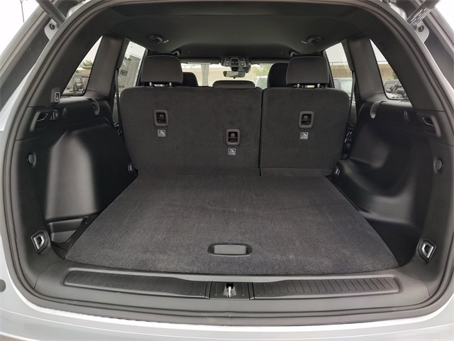 2025 Jeep Grand Cherokee Laredo Altitude photo 30
