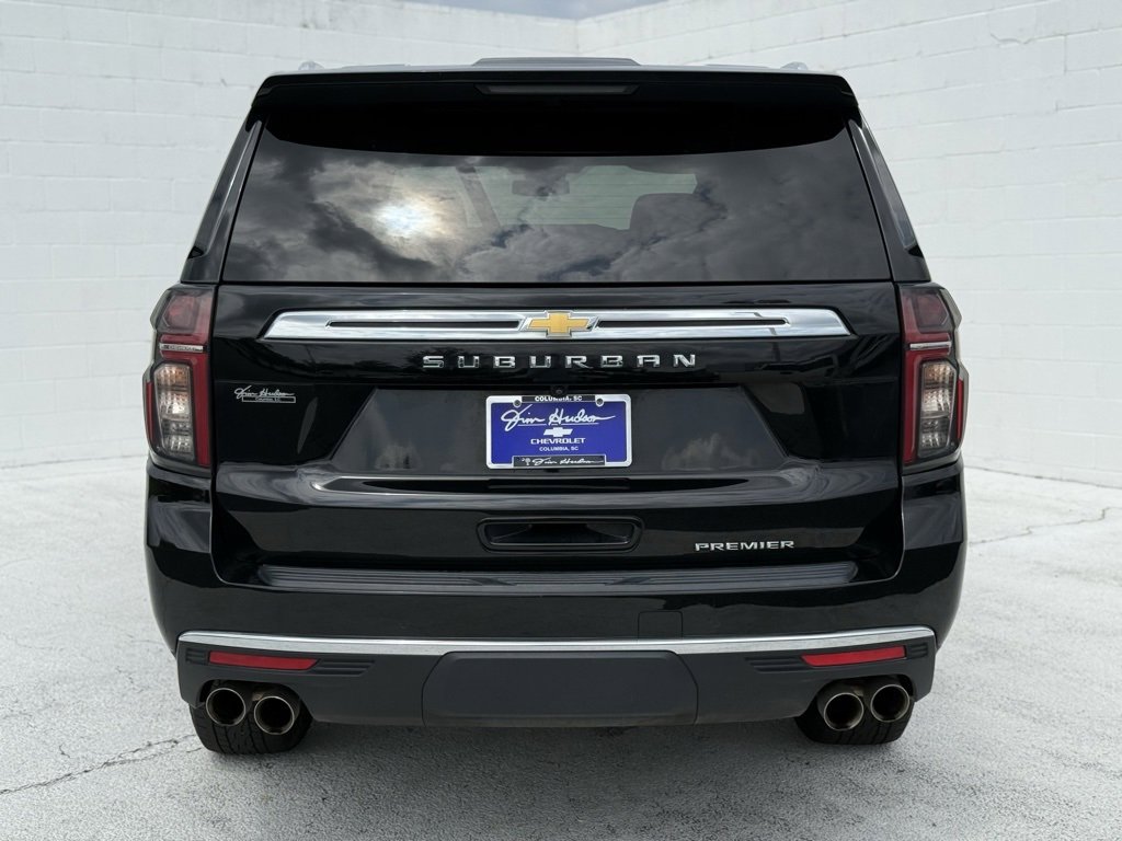 2024 Chevrolet Suburban Premier photo 4