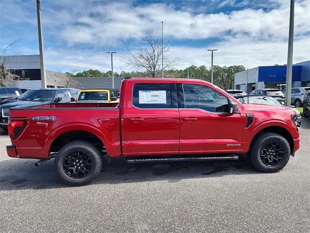 2025 Ford F-150 XLT photo 2