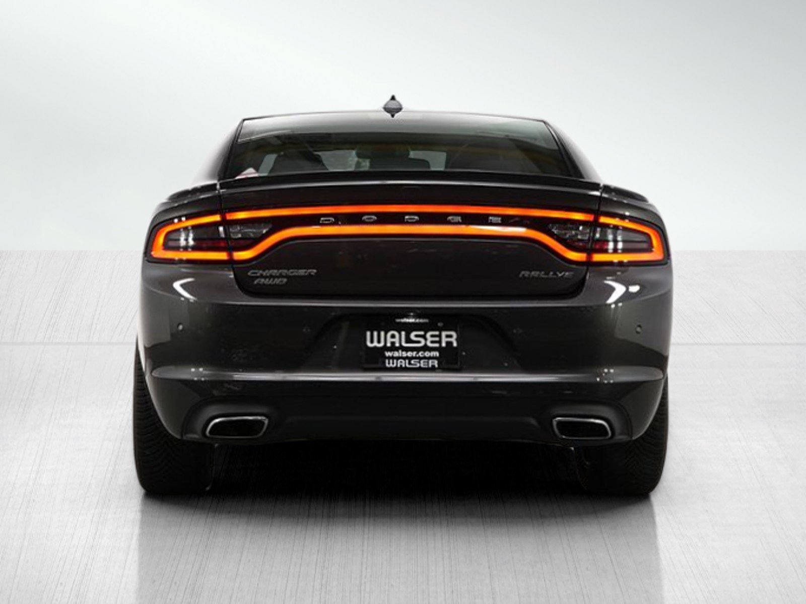 2016 Dodge Charger SXT photo 4