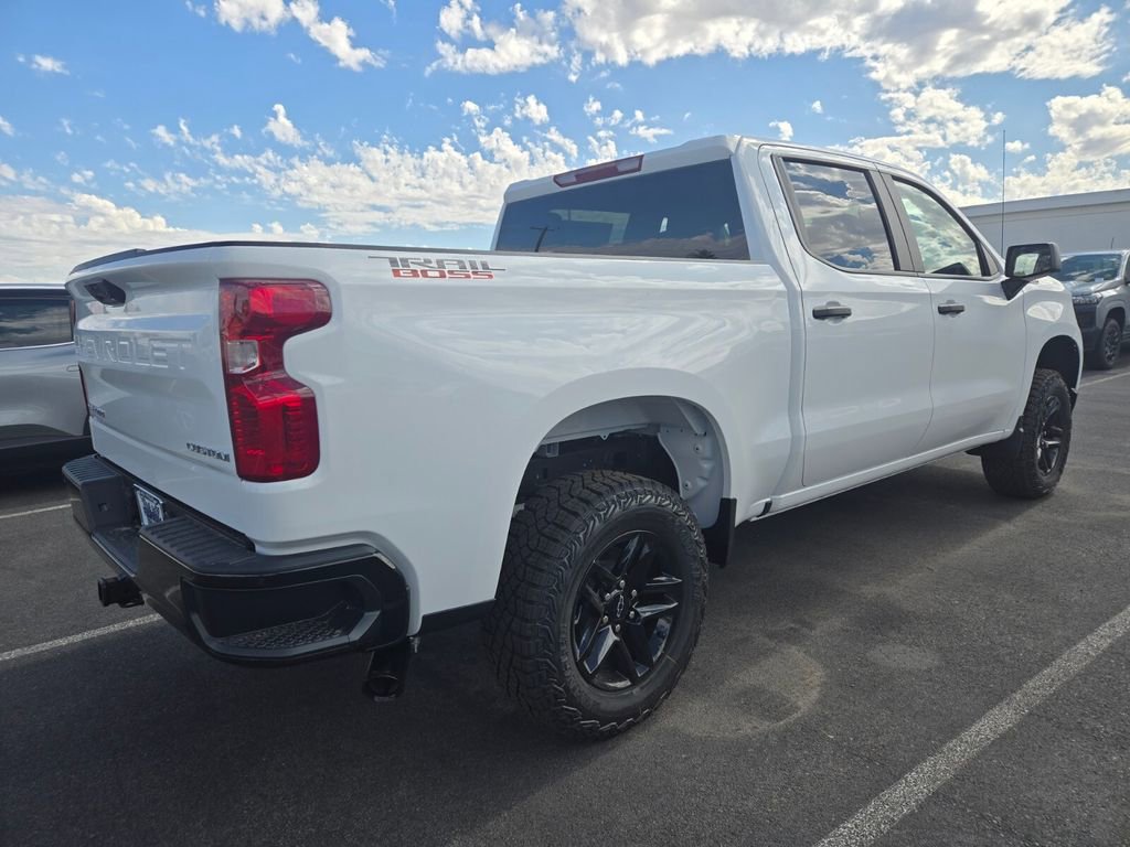 2026 Chevrolet Silverado 1500 Custom photo 4