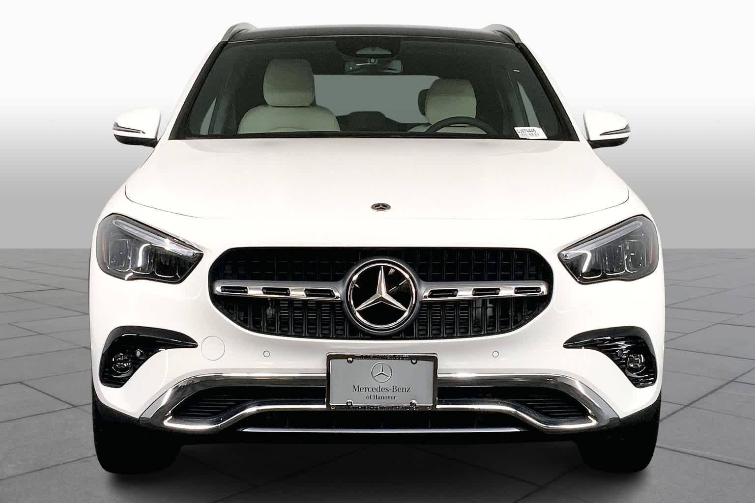 2025 Mercedes Benz GLA 250 4MATIC photo 3