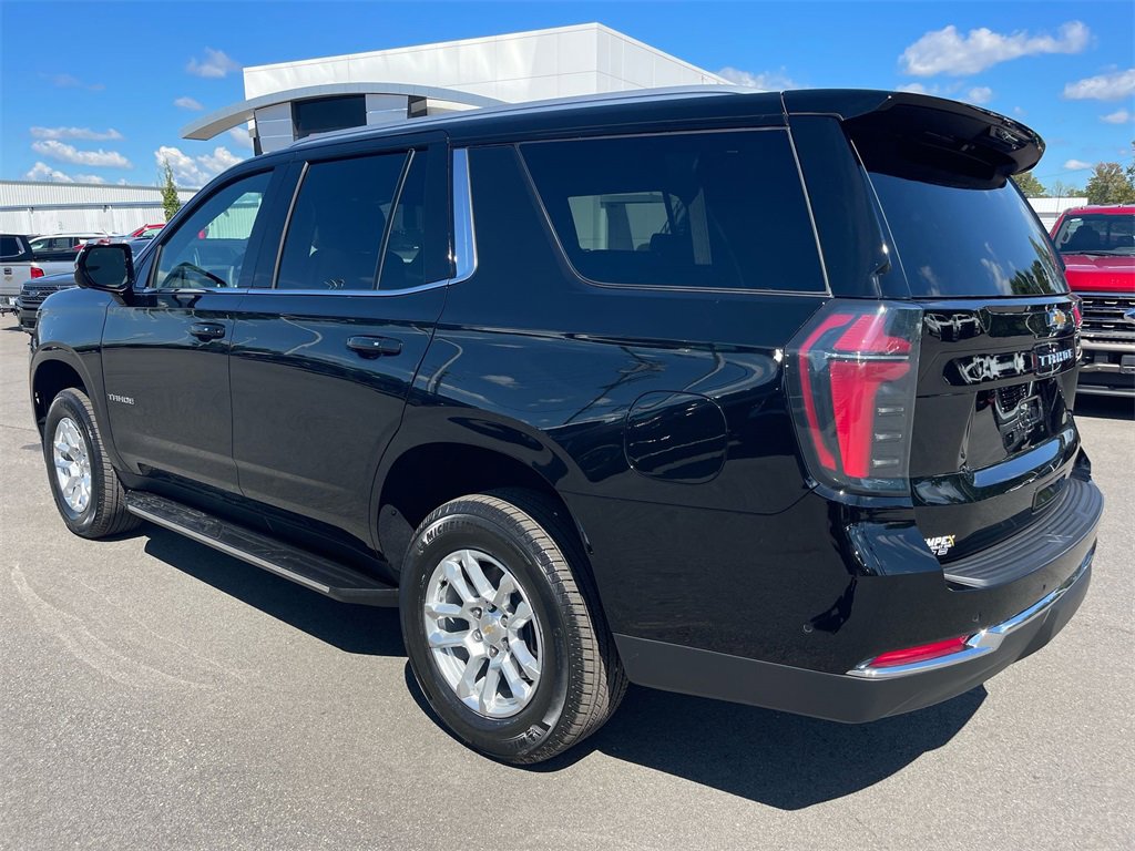 2025 Chevrolet Tahoe LS photo 2