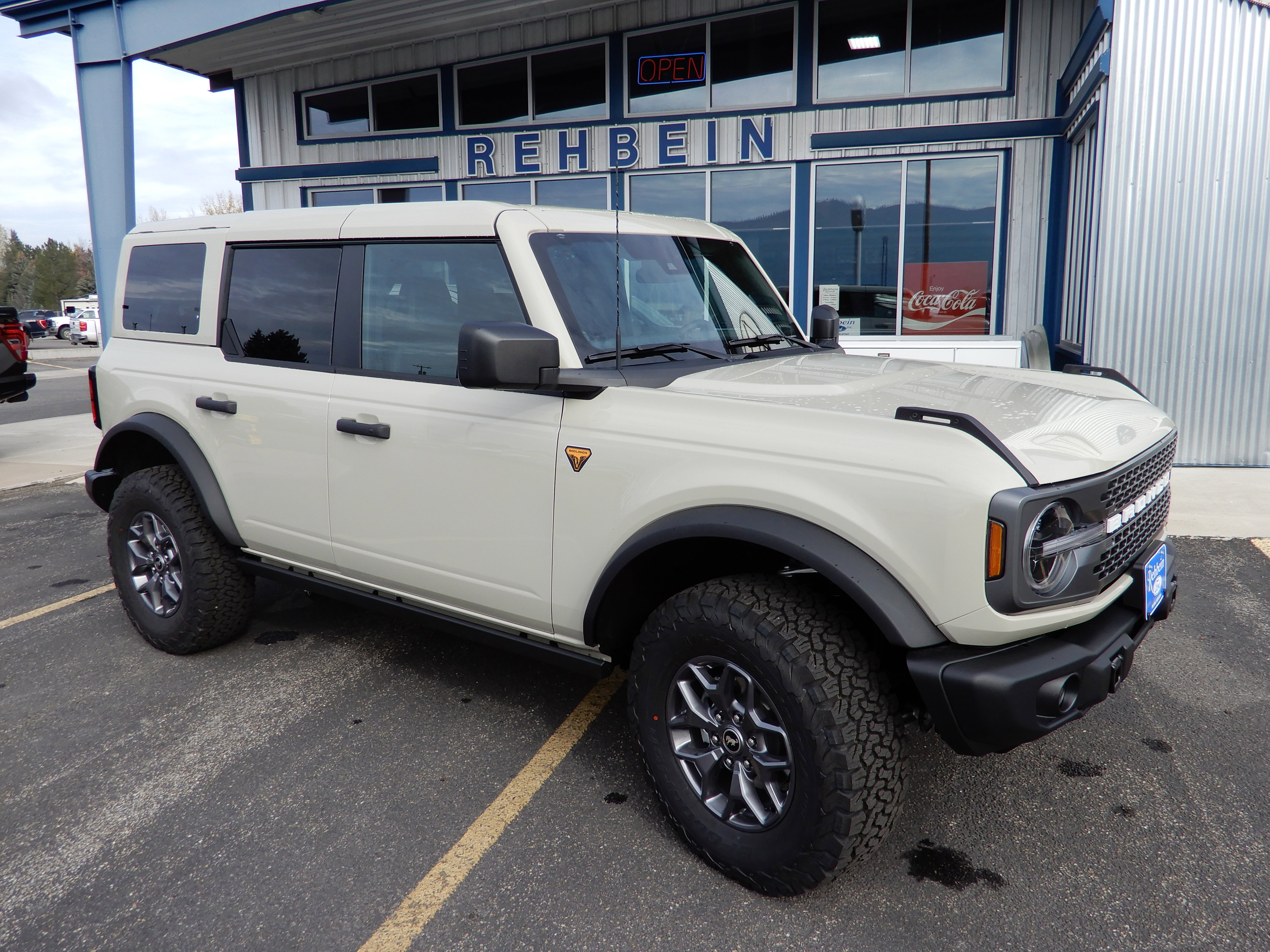 2025 Ford Bronco 4-Door Badlands's photo