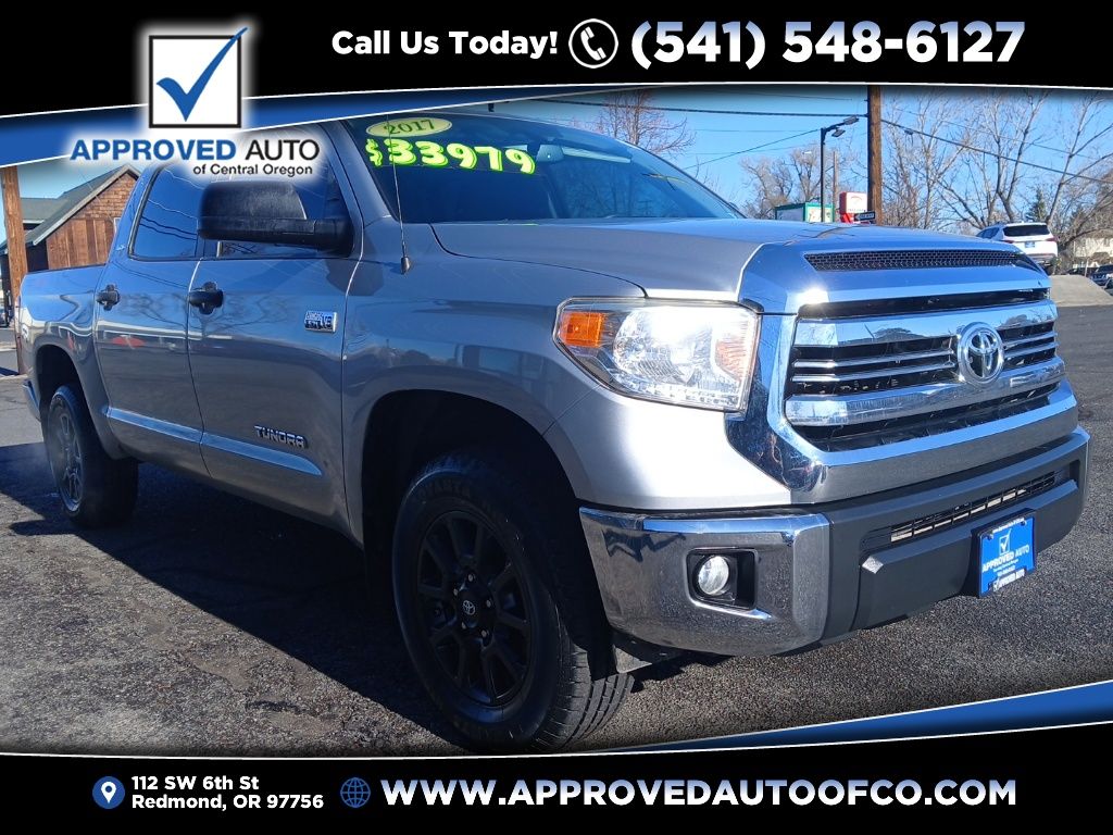 2017 Toyota Tundra SR5 photo 3