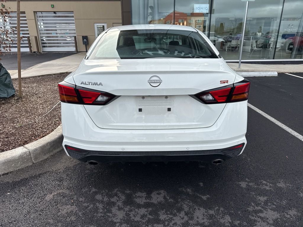 2023 Nissan Altima 2.5 SR photo 4